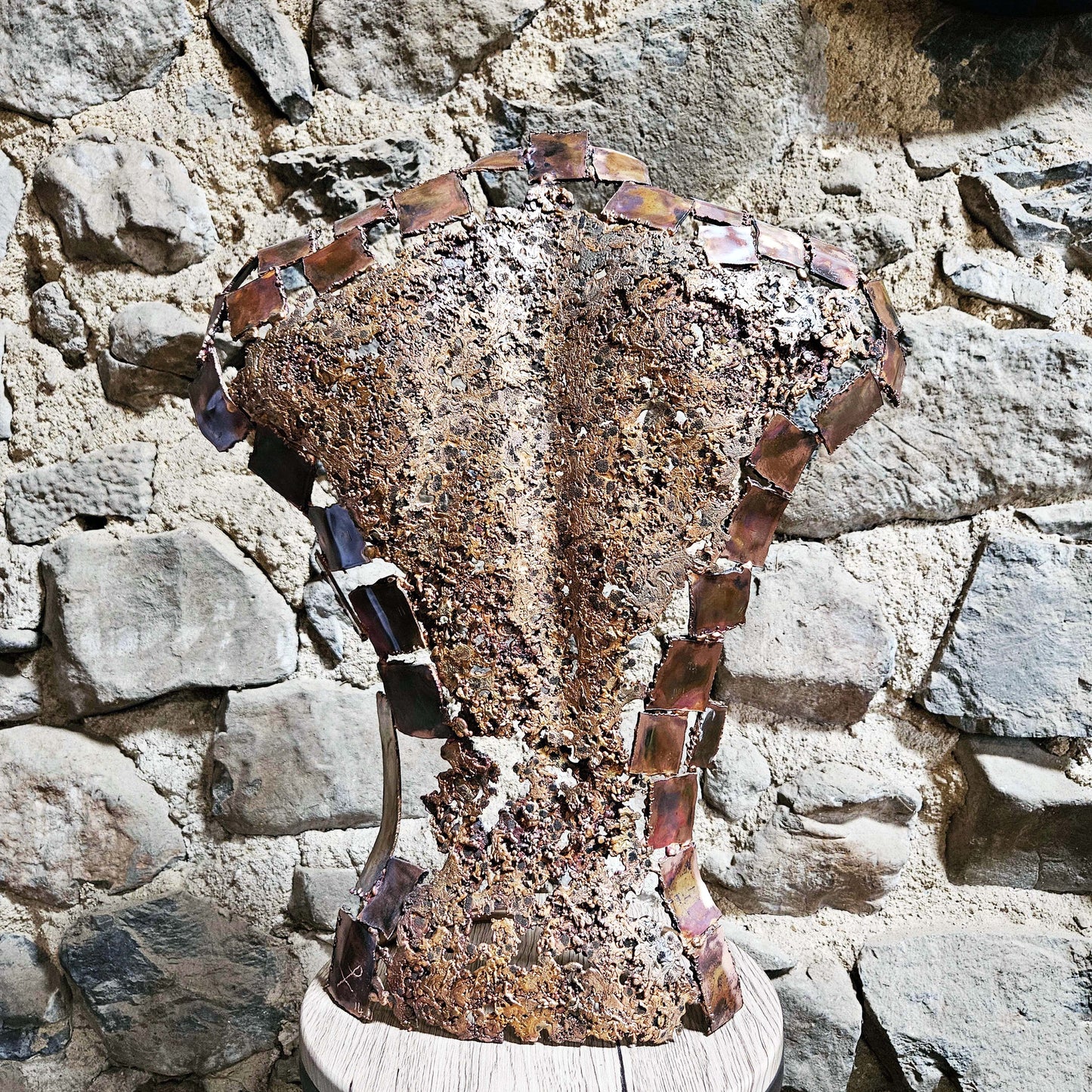 Kouros Action vérité - Sculpture Dos en dentelle de bronze