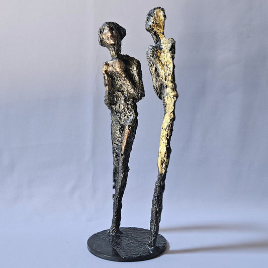 Duo de muses 65-23 - Sculpture femmes métal Bronze, Acier et feuilles or 24 carats