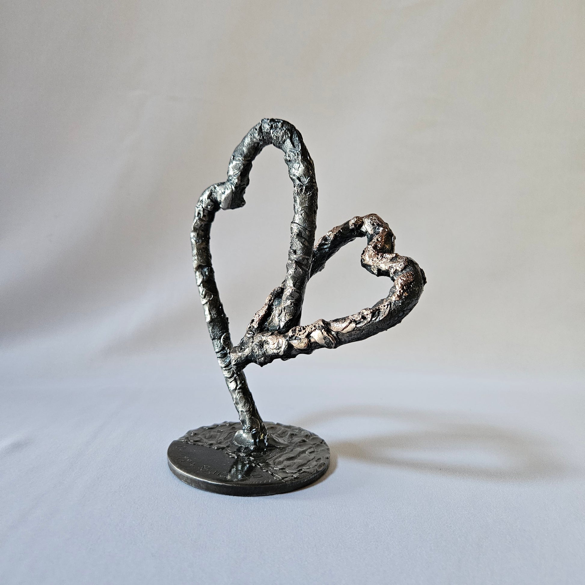 Coeur 1-25 - Sculpture coeurs en dentelle de métal bronze et acier - Philippe Buil