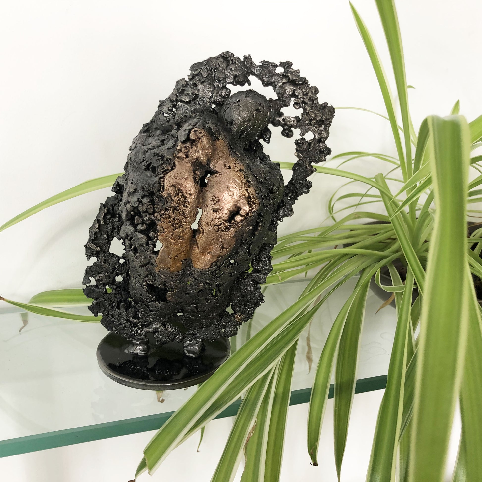 La montagne yogi 120-21 - Sculpture dos homme dentelle métal bronze acier