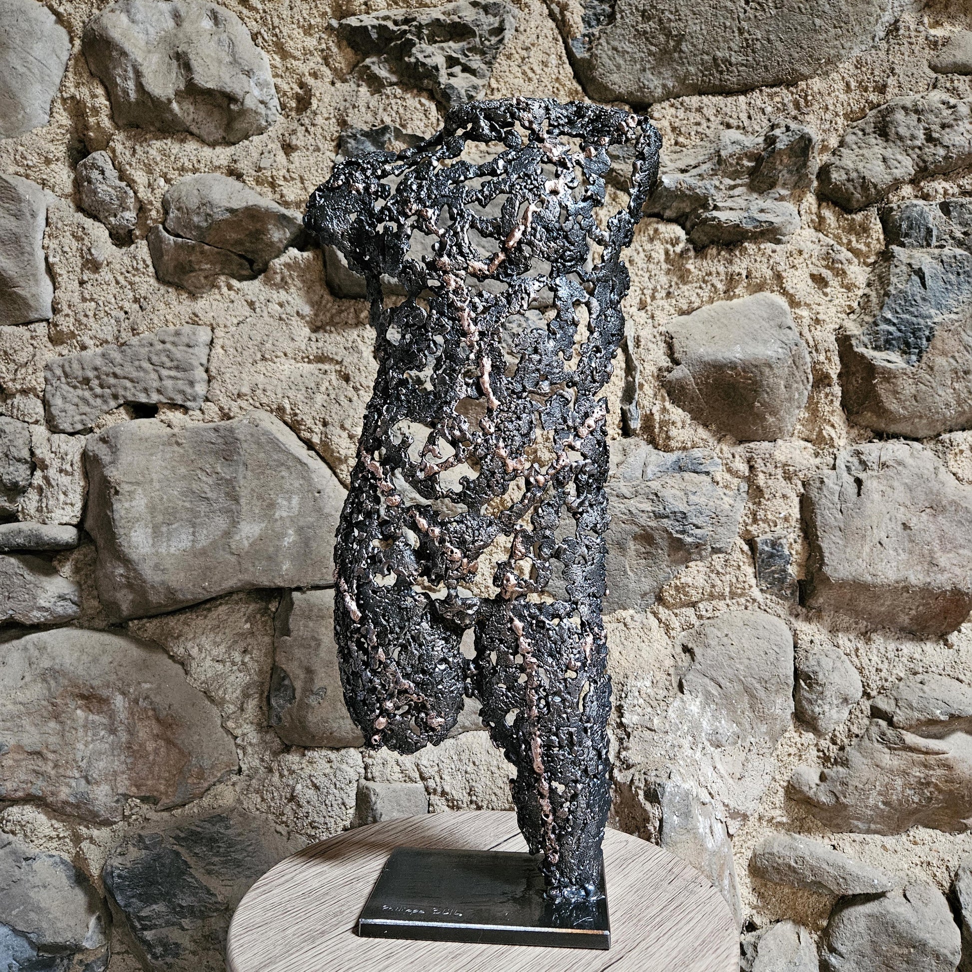 Sculpture artistique corps humain masculin ajouré métal