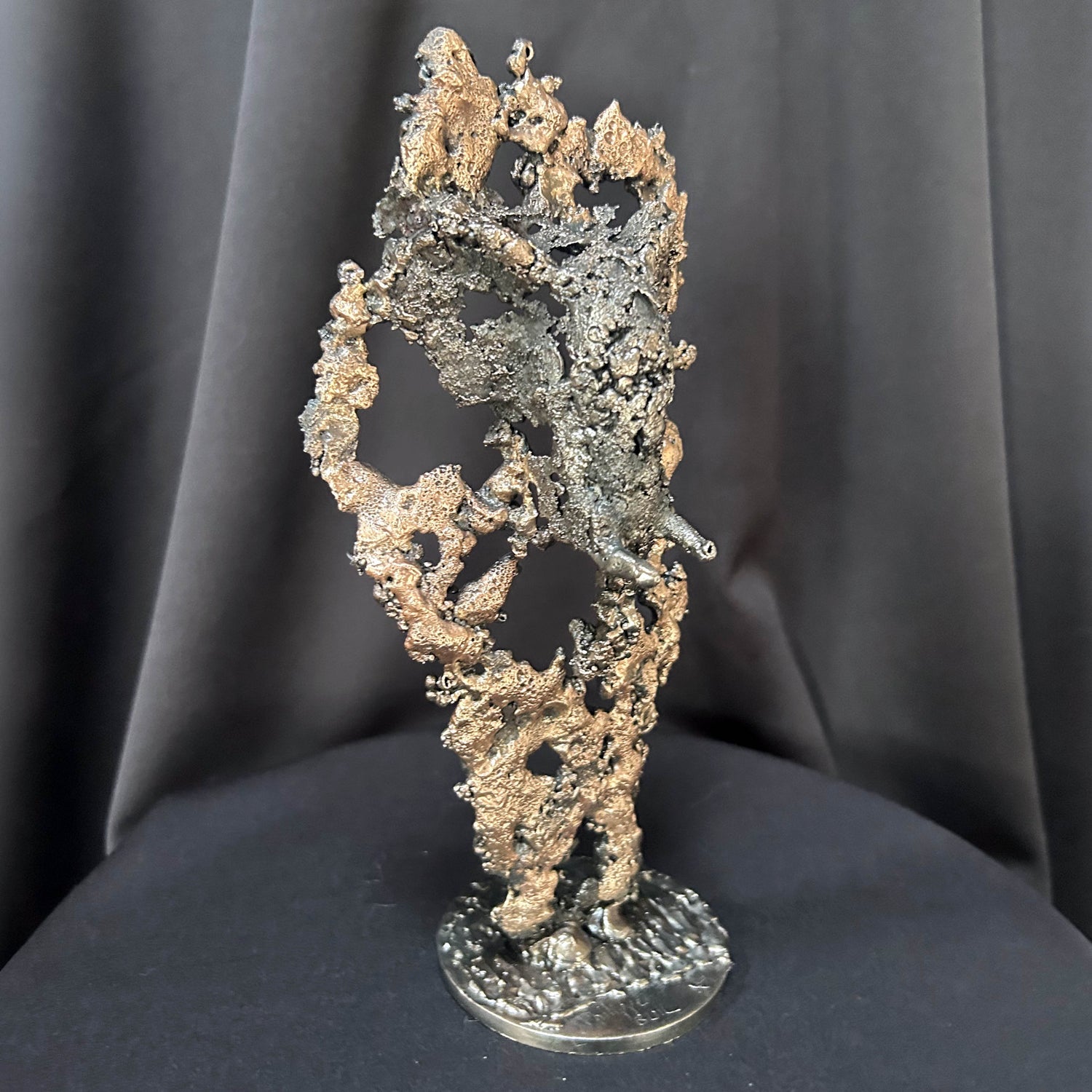 Mémoire d’Ivoire, sculpture éléphant en acier et bronze par Philippe Buil