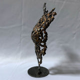 Pavarti Ambre Rouge - Sculpture corps femme dentelle metal acier bronze