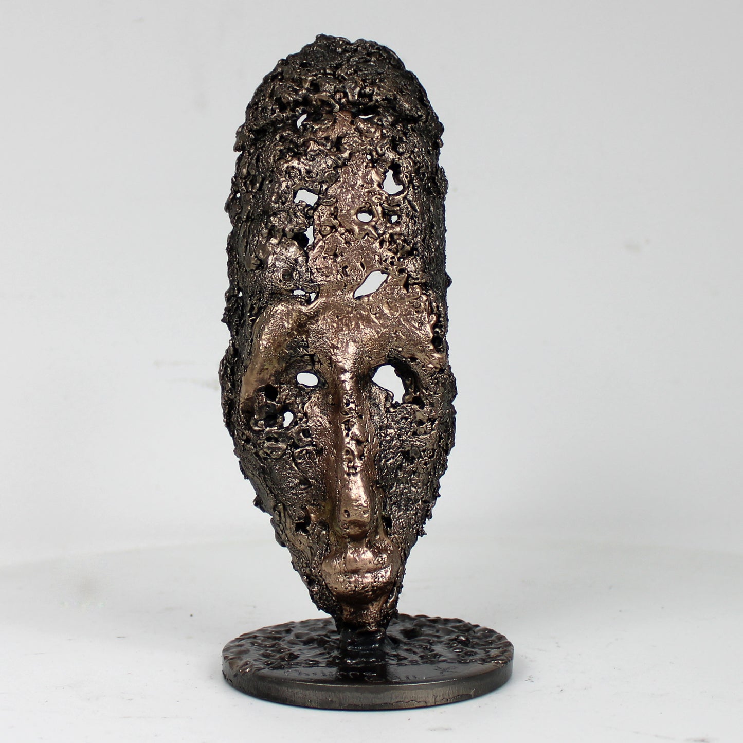 masque africain vendredi coiffe sculpture métal