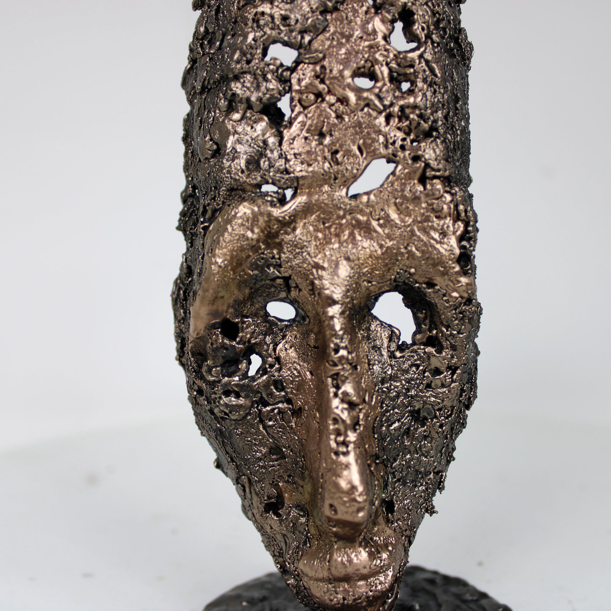 sculpture africaine bronze acier dentelle - détail