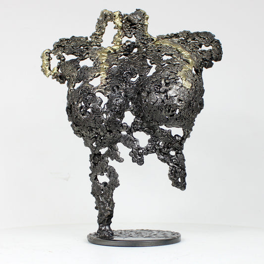 Pavarti Incertitude - Sculpture métal Corps femme dentelle acier et laiton