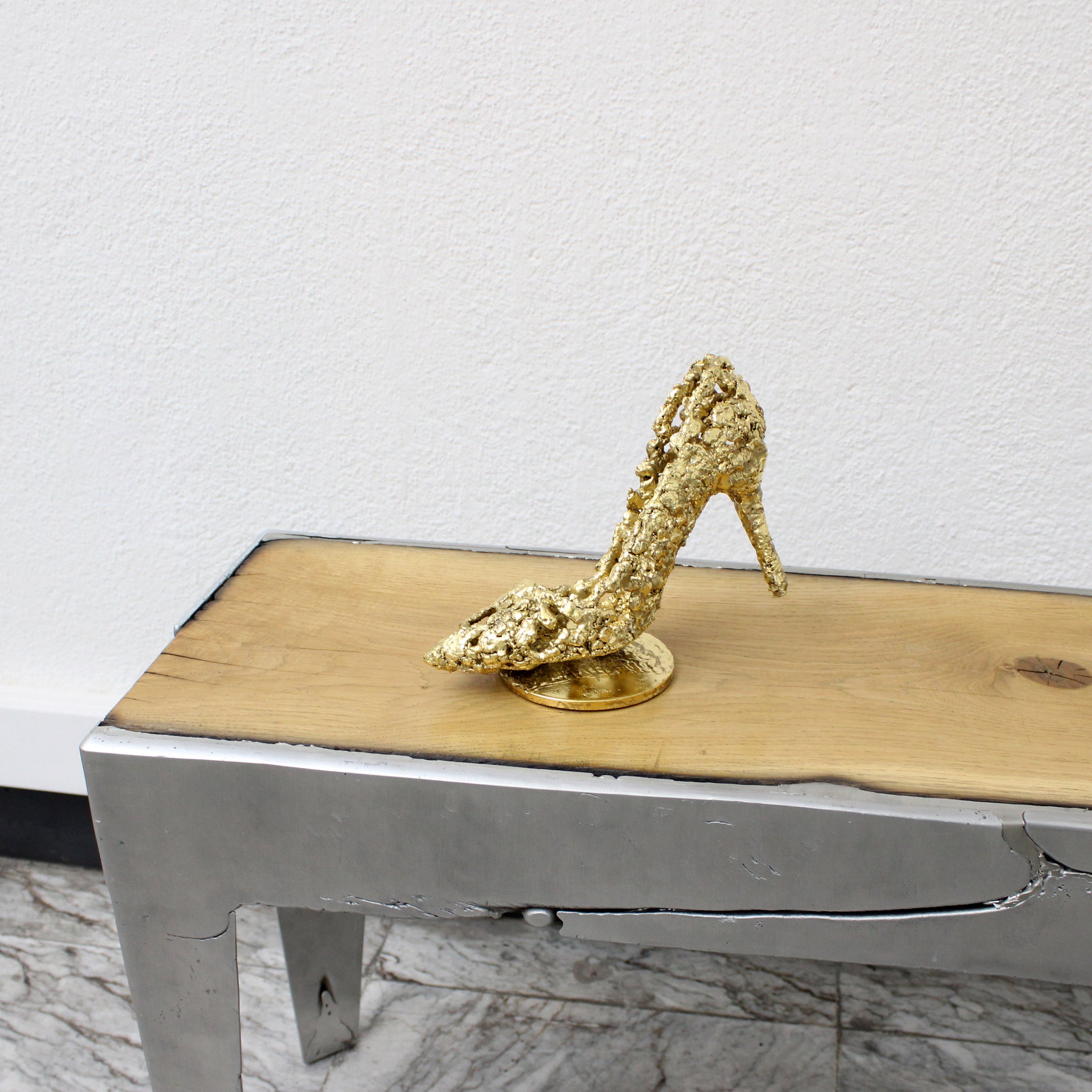 Cendrillon Sculpture chaussure femme talon aiguille dentelle metal or –  Sculpture BUIL
