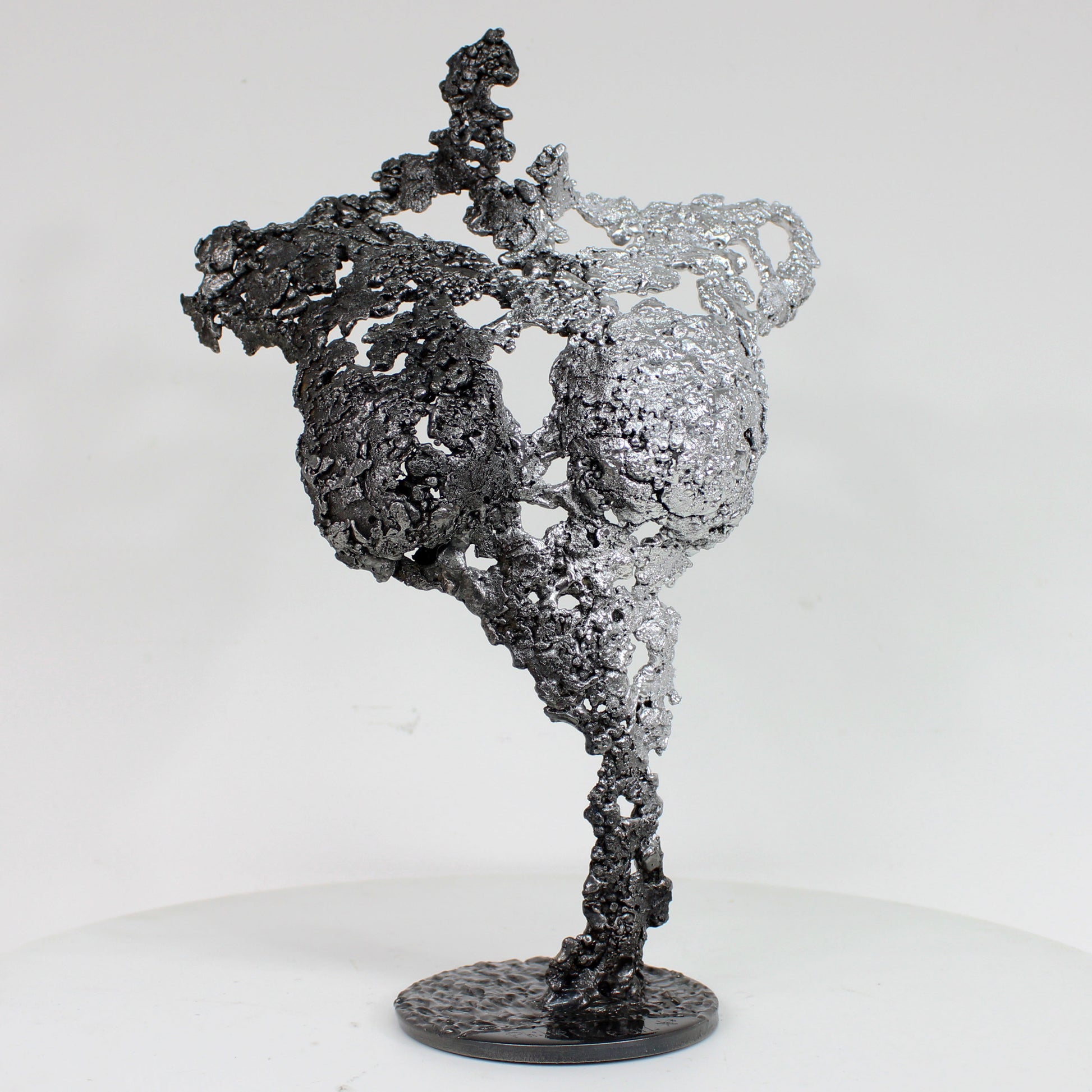 Pavarti Signature - Sculpture corps femme dentelle métal acier et chrome