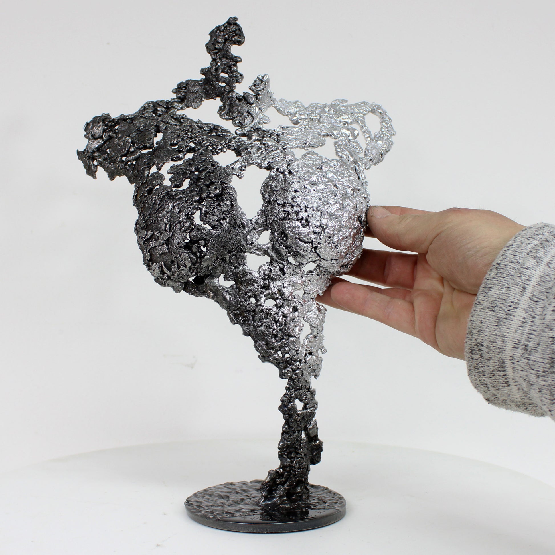 Pavarti Signature - Sculpture corps femme dentelle métal acier et chrome