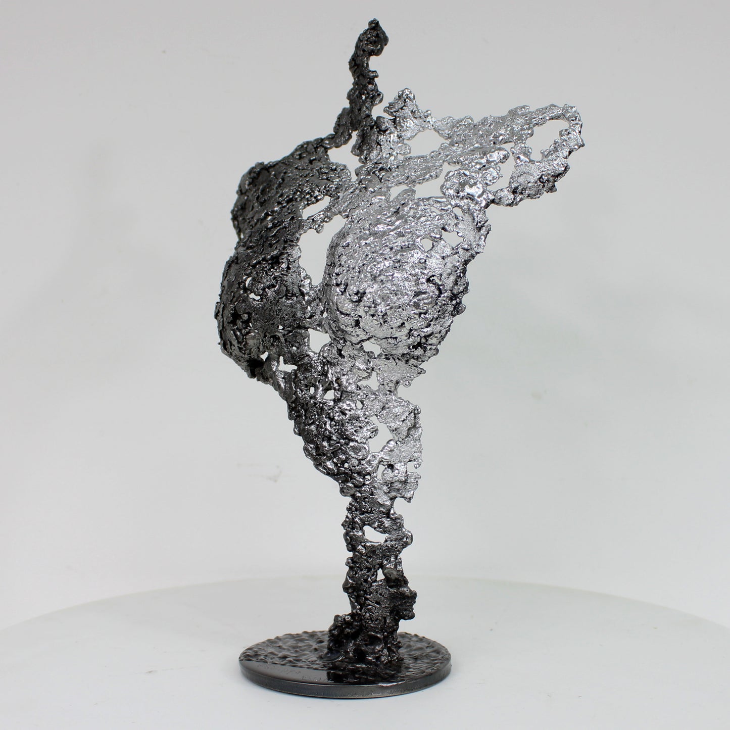 Pavarti Signature - Sculpture corps femme dentelle métal acier et chrome