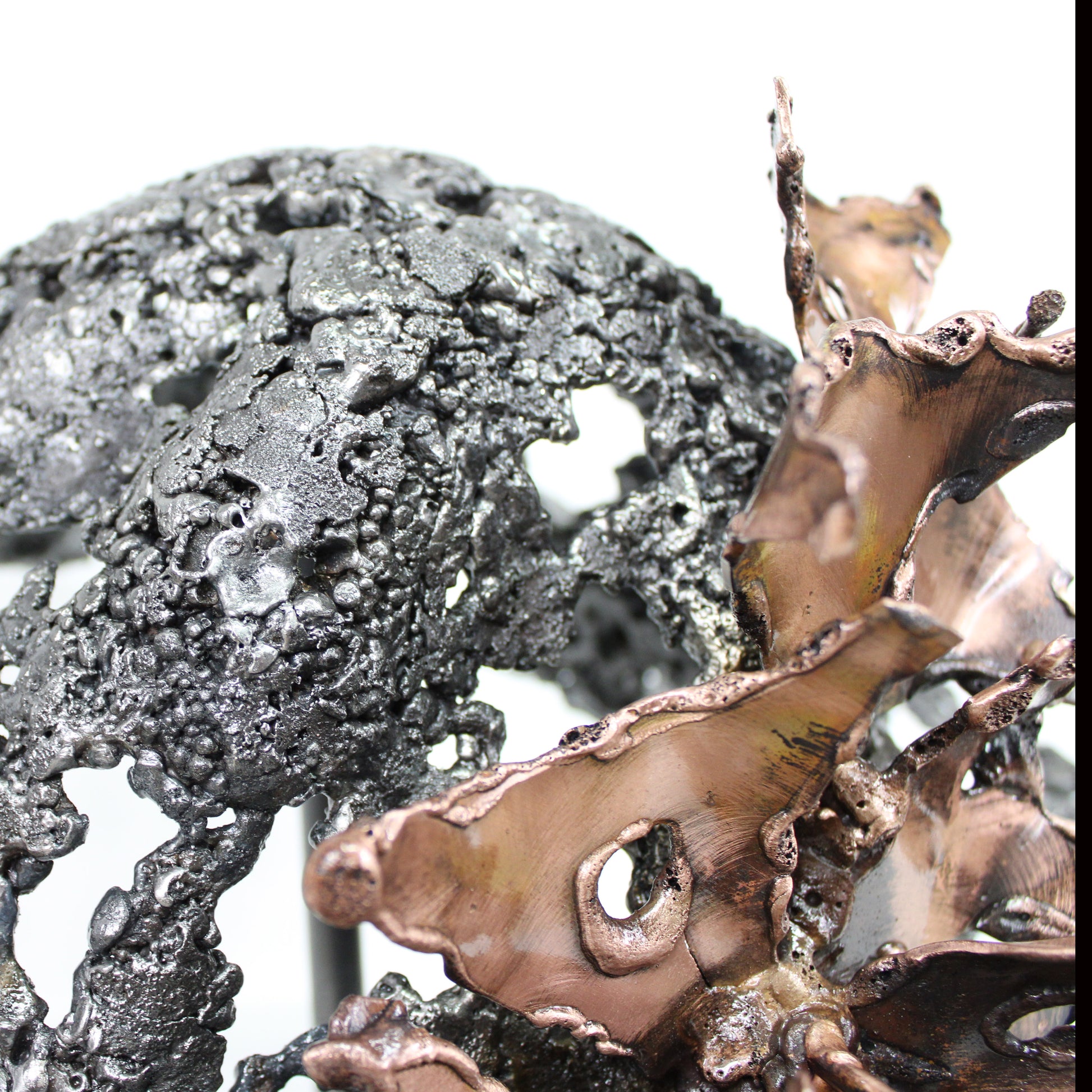 Chapeau 112-22 - Sculpture forme chapeau dentelle acier et bronze