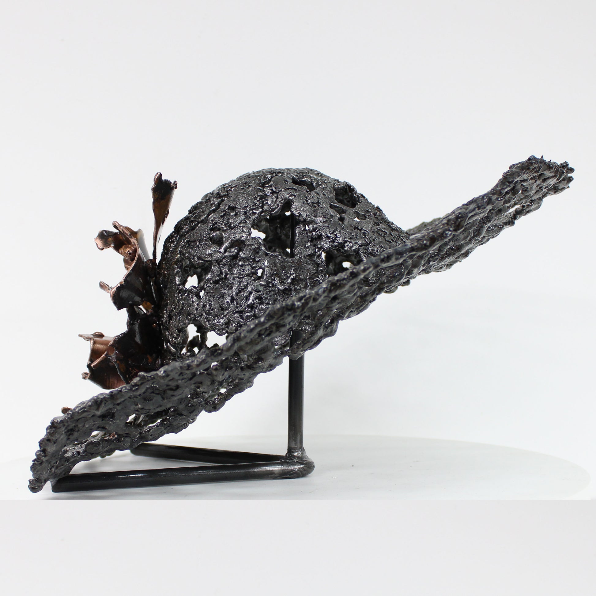 Chapeau 112-22 - Sculpture forme chapeau dentelle acier et bronze