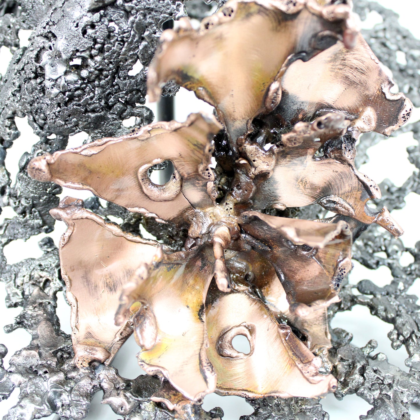 Chapeau 112-22 - Sculpture forme chapeau dentelle acier et bronze