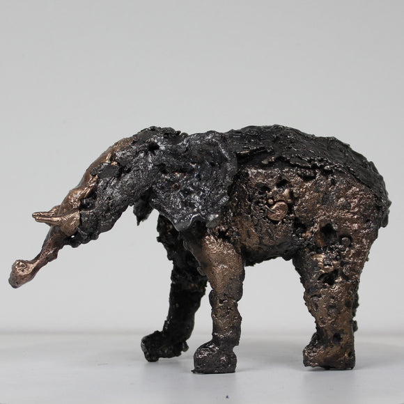 Elephant B - Metal animal sculpture - Elephant bronze and steel