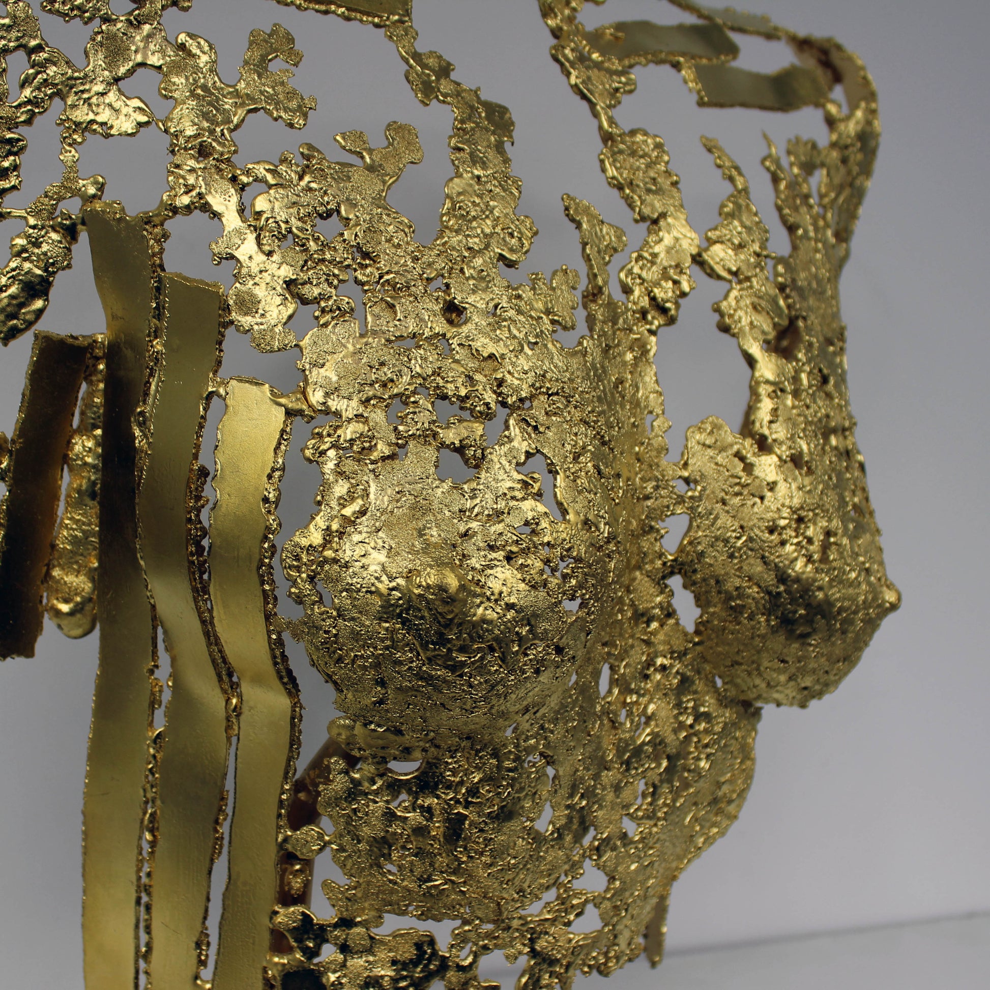 Belisama It's Only Gold - Sculpture buste femme dentelle bronze et Or - Buil