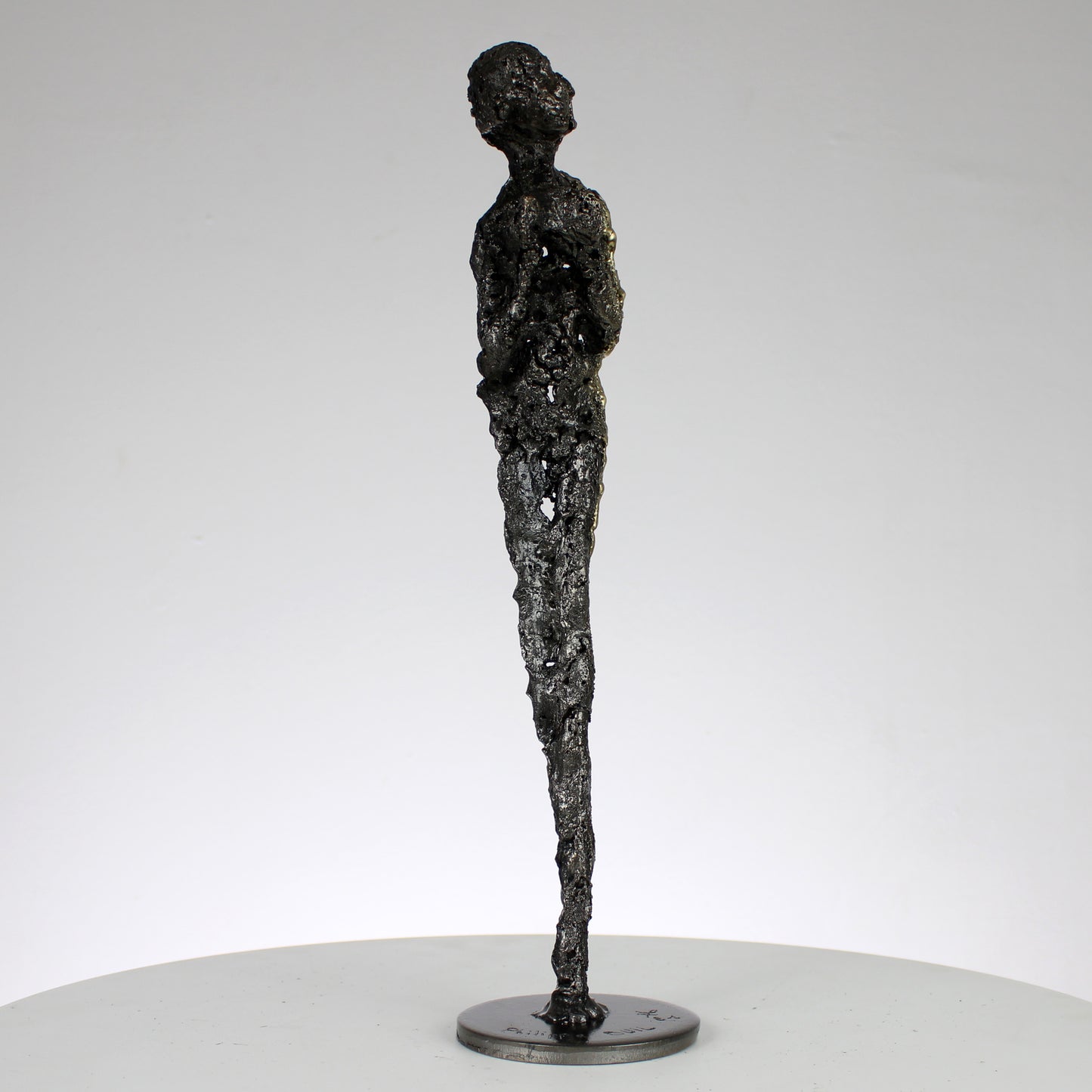 Muse 144-21 - Sculpture femme dentelle métal acier et laiton