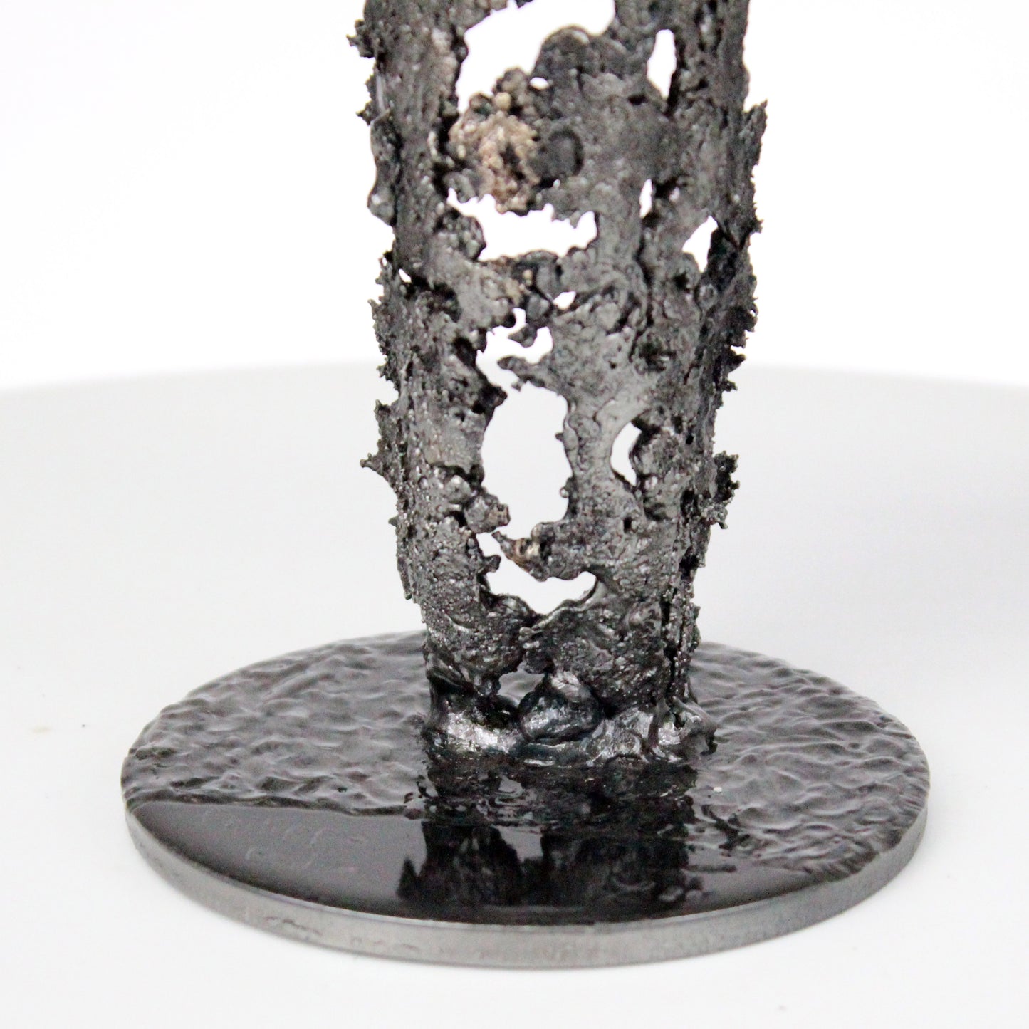 Idole CLXV - Sculpture métal corps bronze et acier - Buil