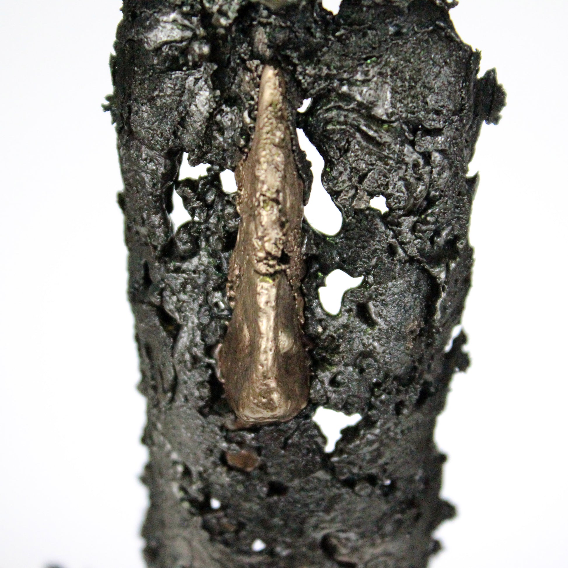 Idole CLXV - Sculpture métal corps bronze et acier - Buil