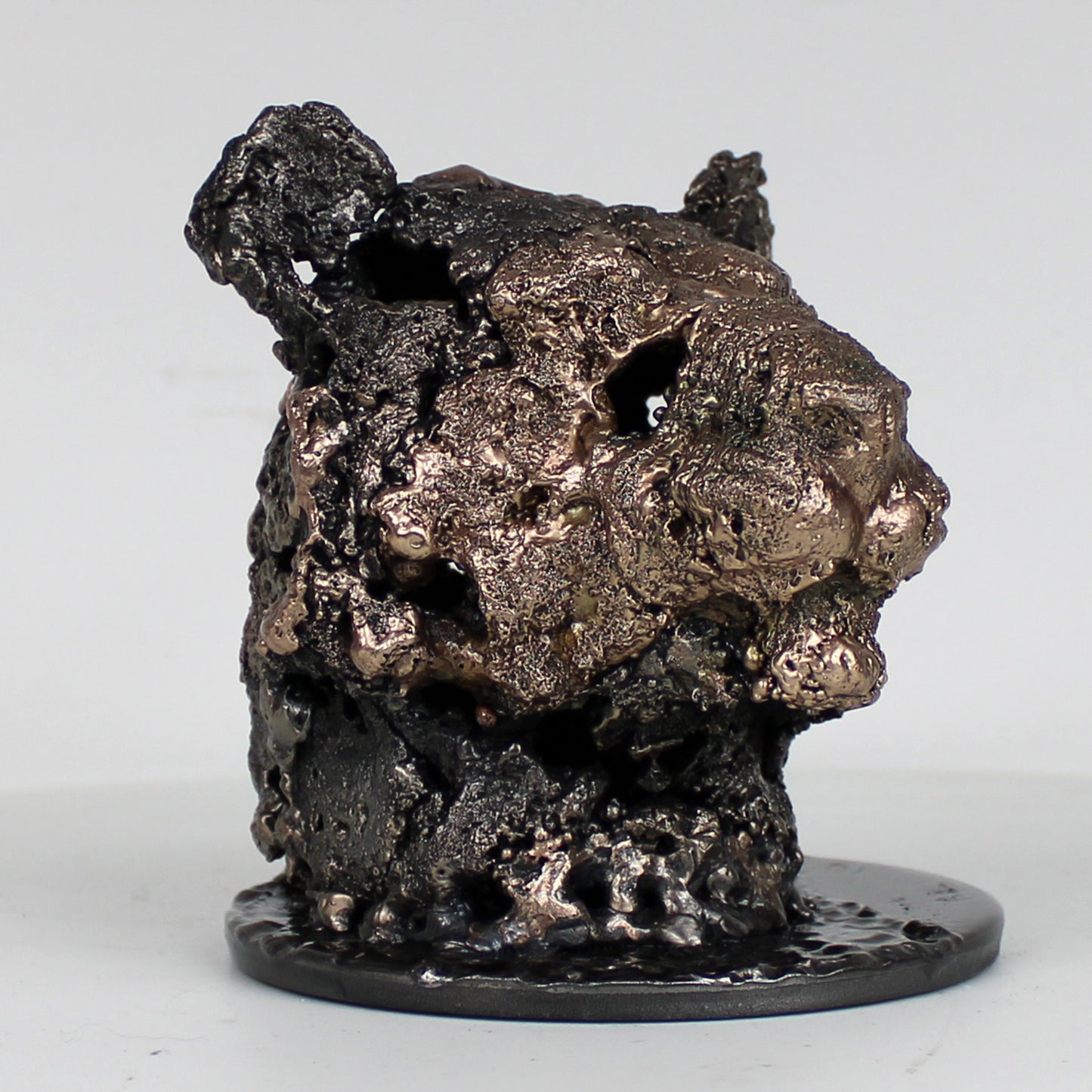 Tete lion 35-23 - Sculpture animaliere dentelle metal - Tete de lion bronze et acier