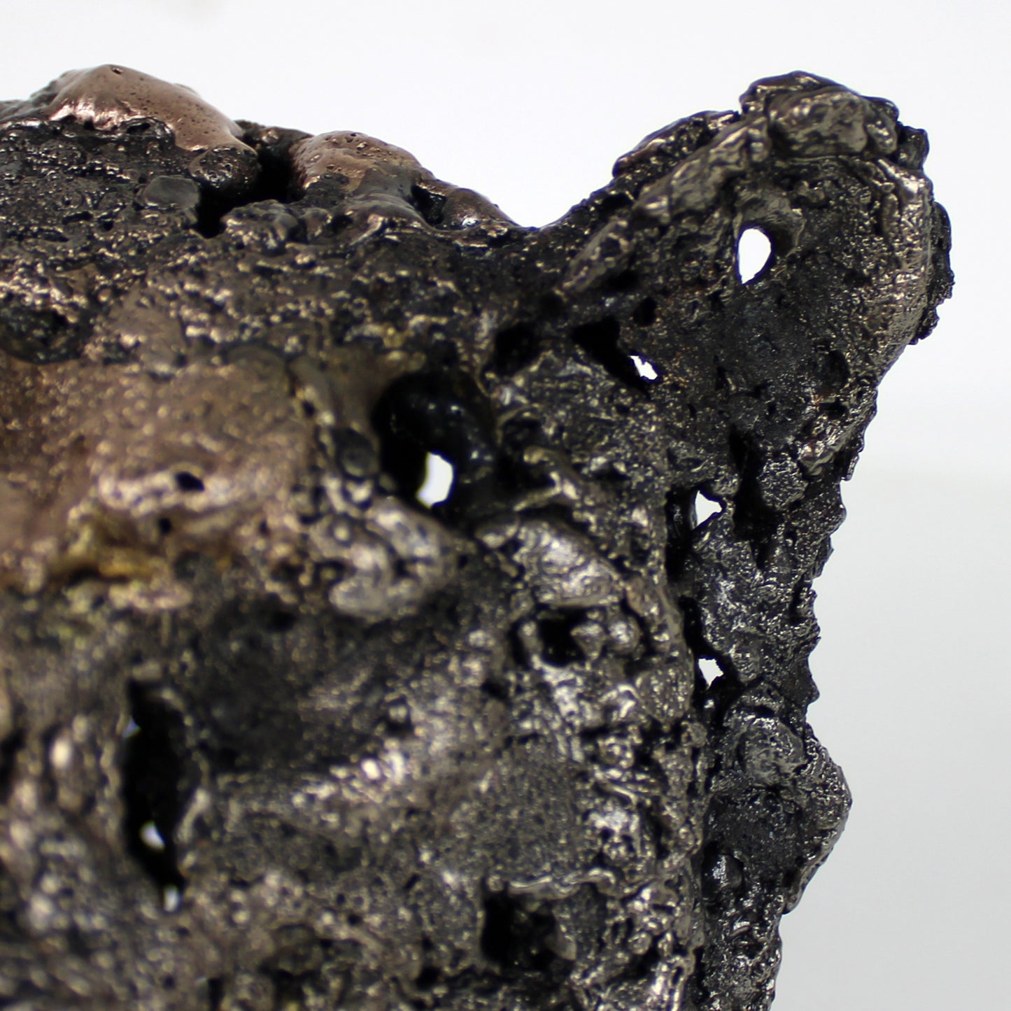 Tete lion 35-23 - Sculpture animaliere dentelle metal - Tete de lion bronze et acier