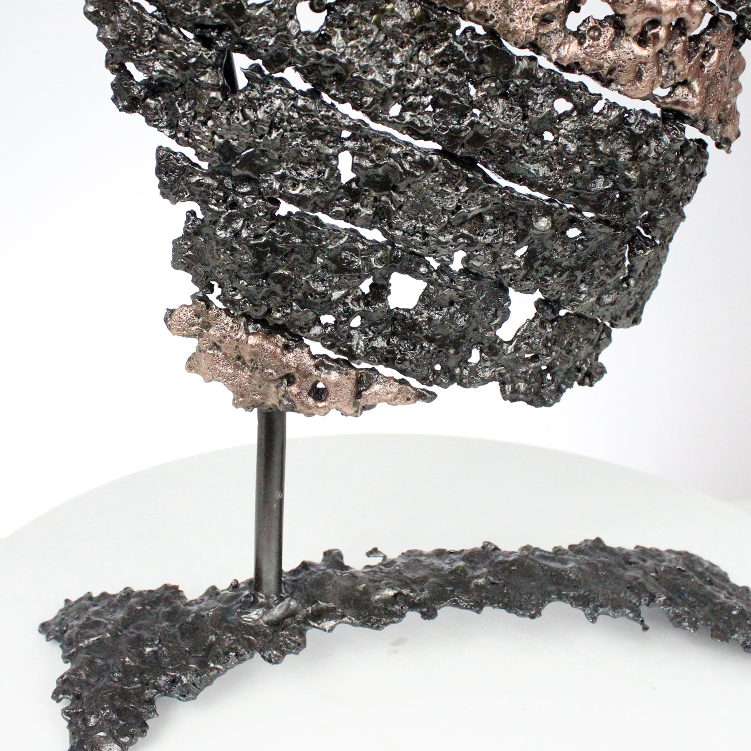 Belisama La femme ruban - Sculpture métal buste feminin acier bronze - Buil