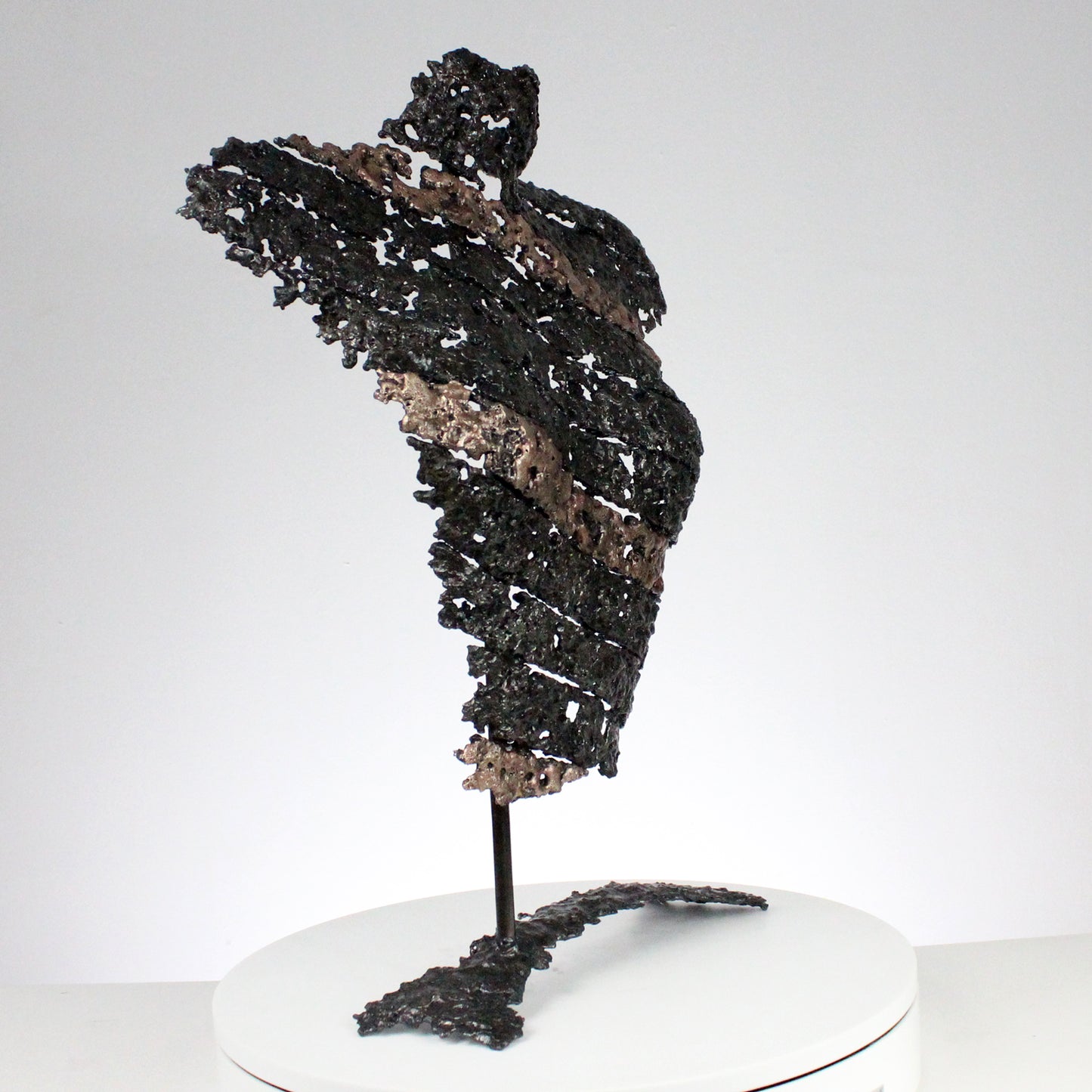 Belisama La femme ruban - Sculpture métal buste feminin acier bronze - Buil