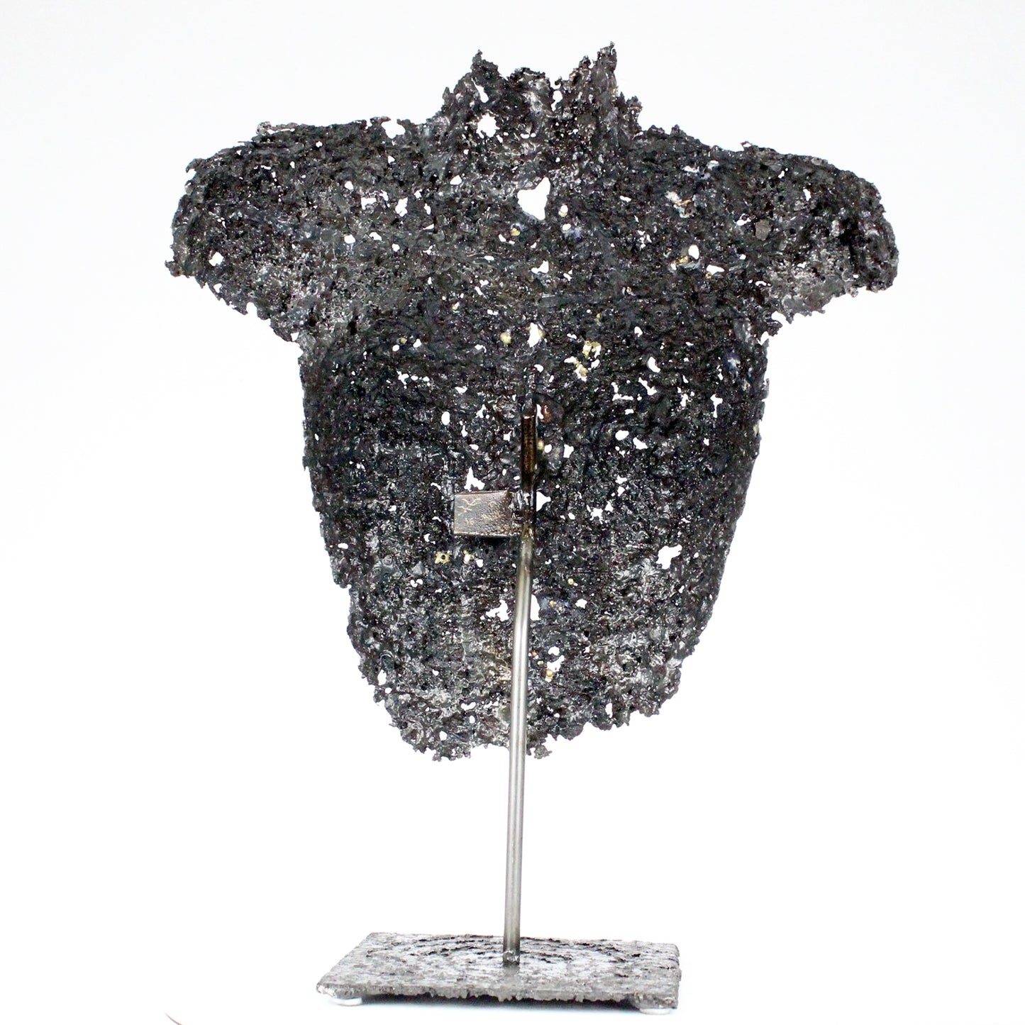 Buste féminin en dentelle de métal sculpture contemporaine - vue de dos