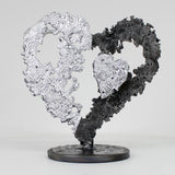 Сердце на сердце 75-22 - Хромированная скульптура сердца на стальном и хромированном кружевном сердце