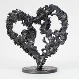 Herz auf Herz 75-22 - Skulptur Chromherz auf Spitzenherz Metall Stahl und Chrom