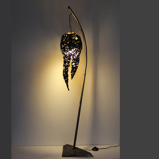 Lampadaire flamme - Luminaire flamme dentelle acier et feuille or - Buil