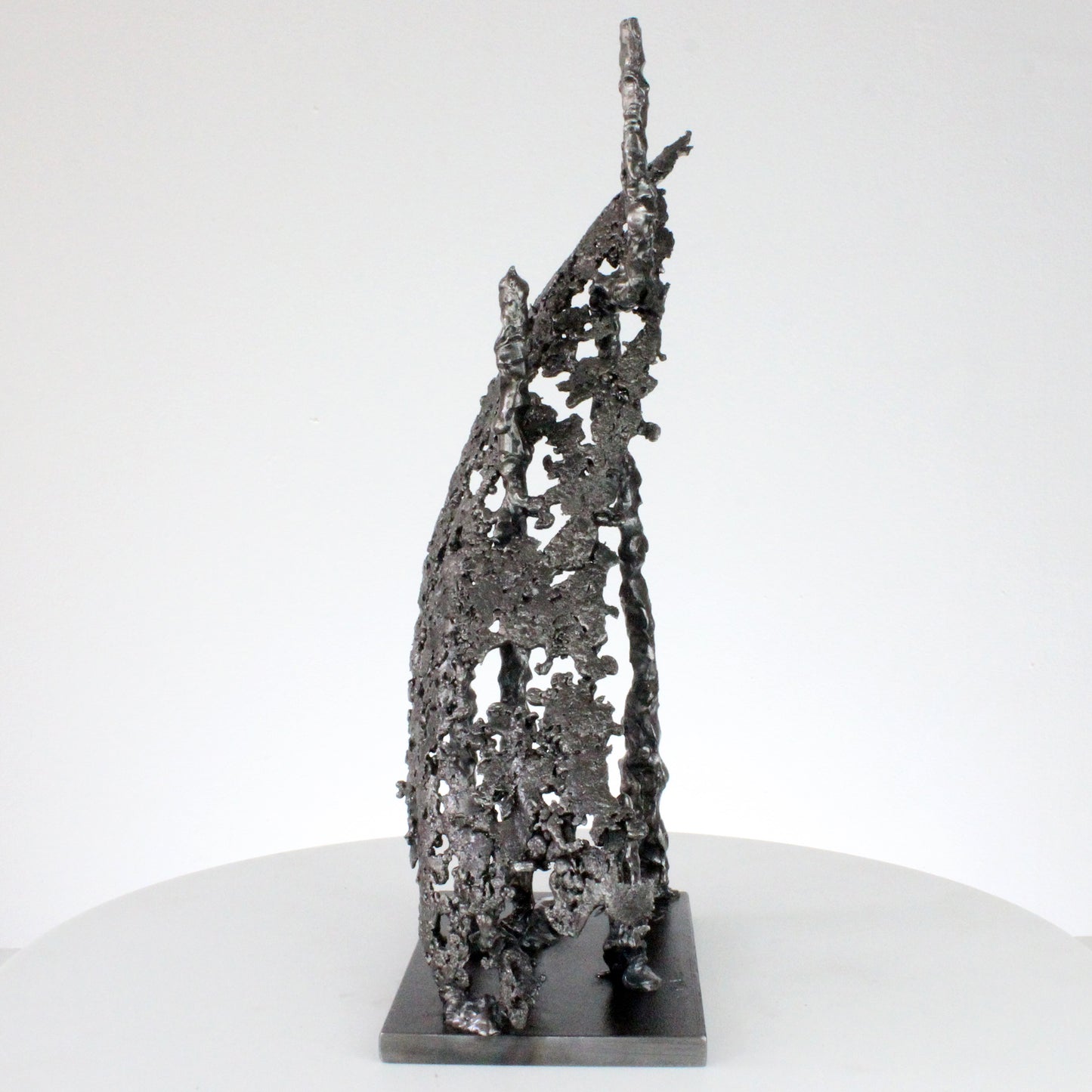 Trait de lumière 83-21 - Sculpture abstraite métal dentelle acier - Buil