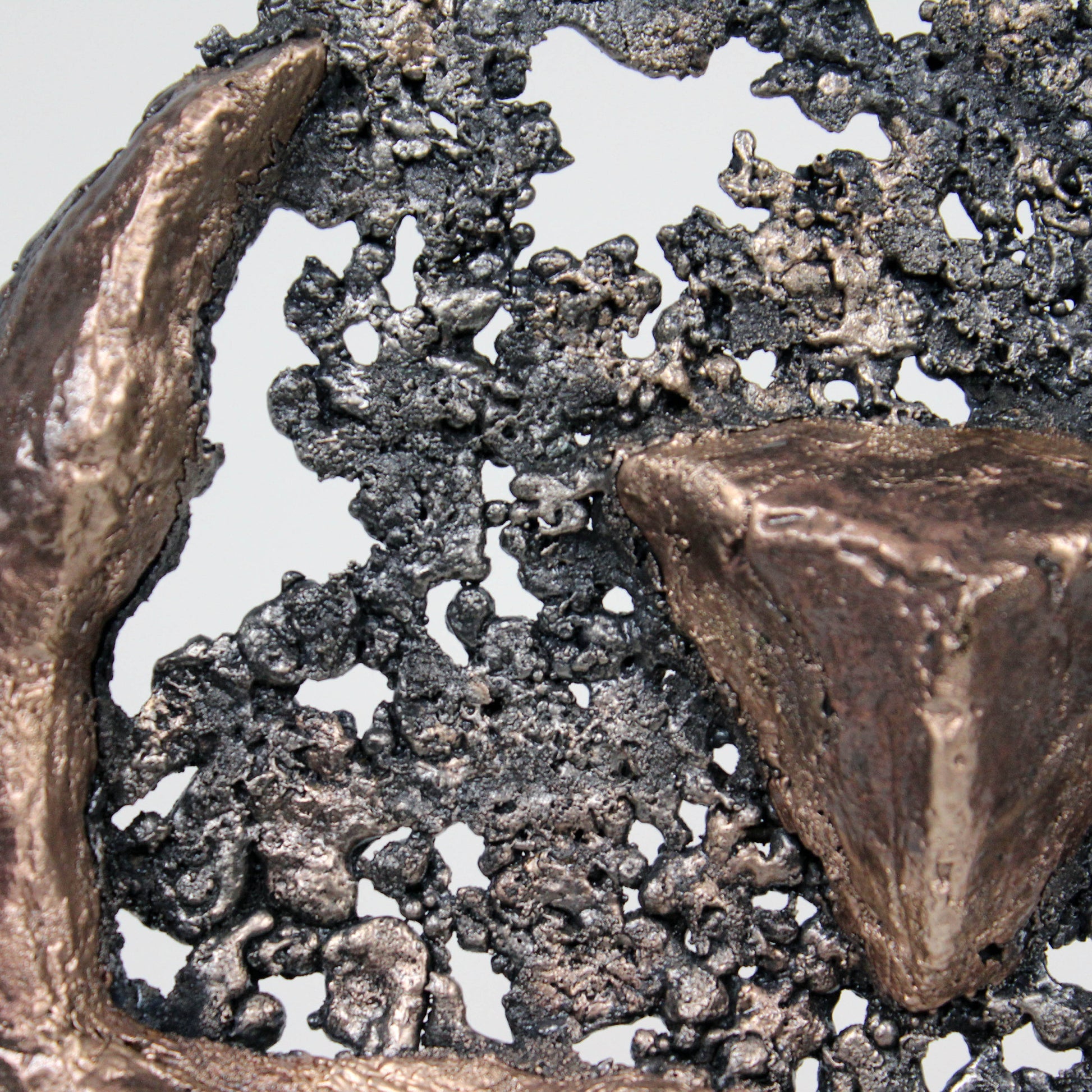 Pavarti calligraphie violette I - Sculpture métal homme yoga danse dentelle Bronze Acier - Buil